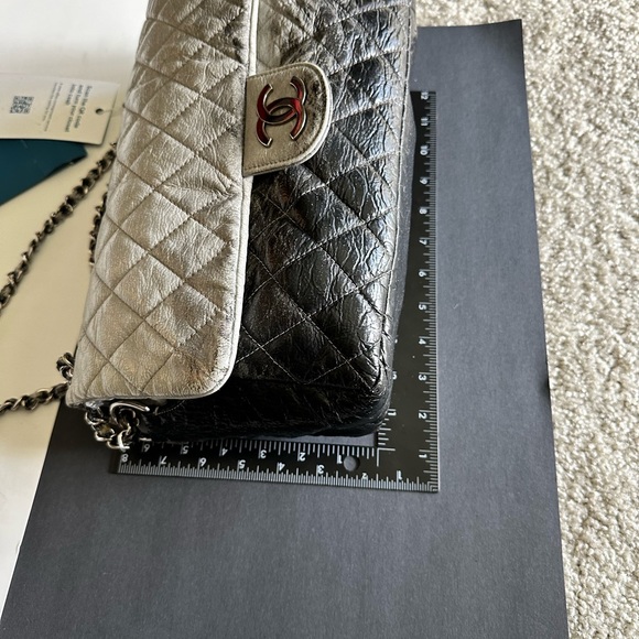 [SOLD] Chanel Vinyl Quilted Jumbo Melrose Degrade Flap Bag - Picture 6 of 16